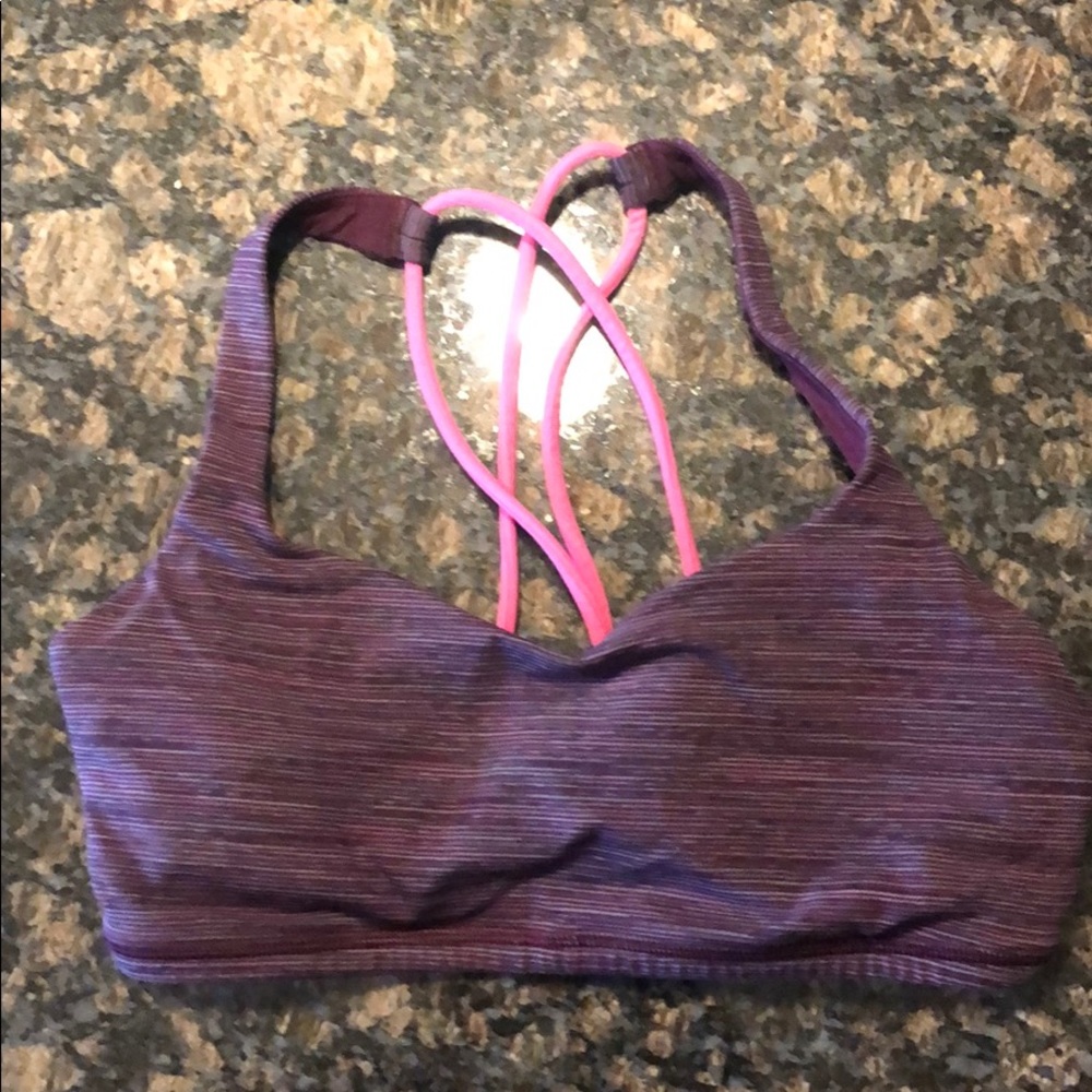 Lululemon free to be bra